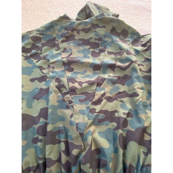 9 to 5 Fit Short Memory Camo Olive Hooded Romper Long Sleeve Size S Activewear​ - Picture 9 of 14